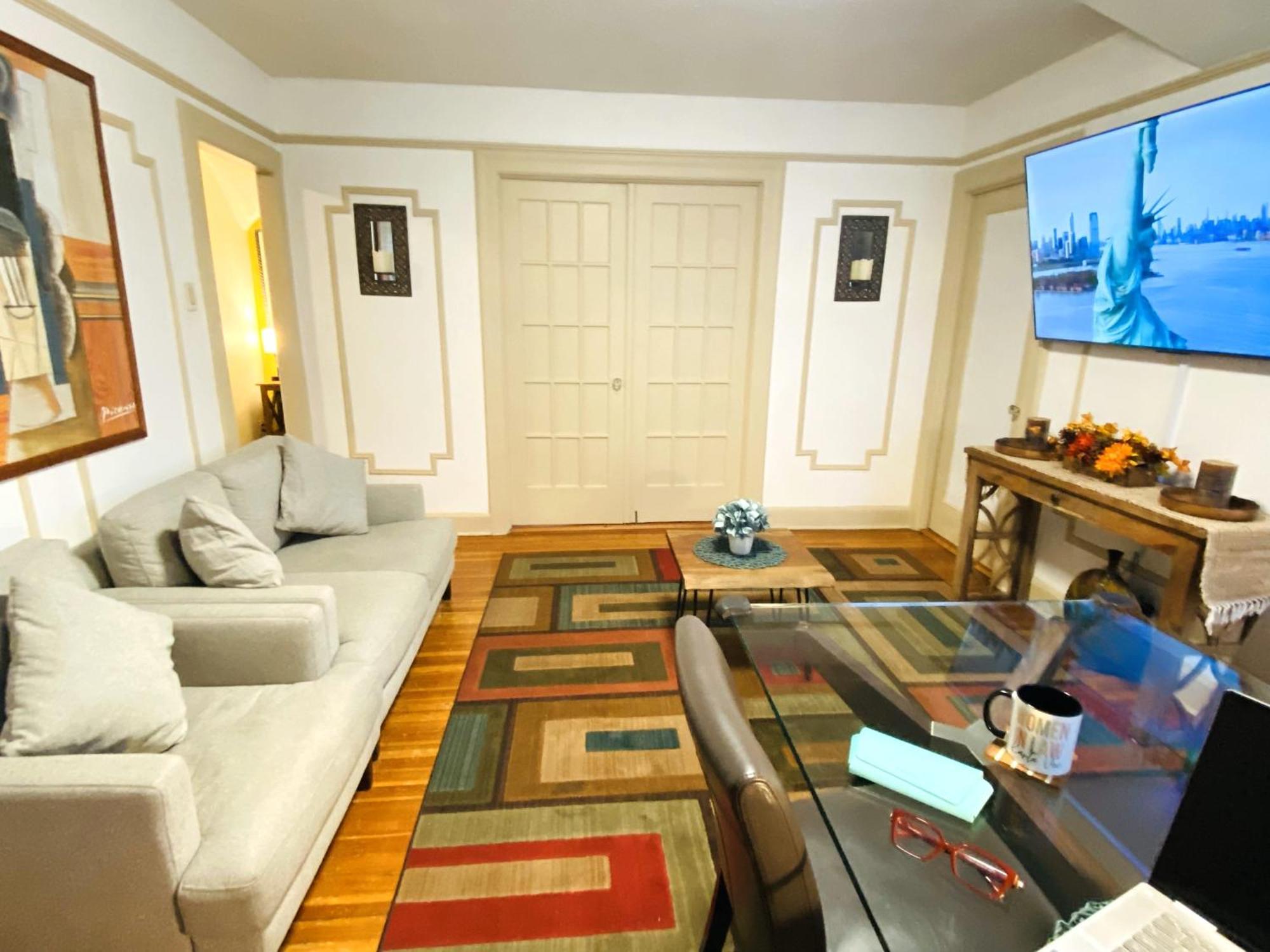 Nyc Cozy Private Bedroom With Free Parking & Near Subway - Business & Tourists New York Exterior photo